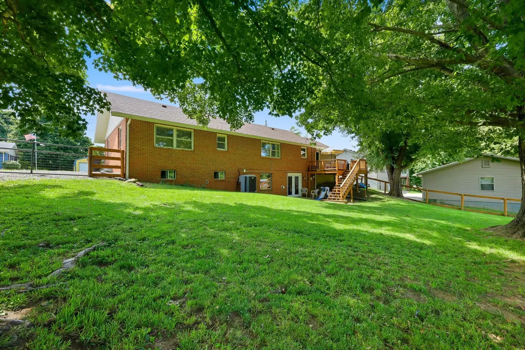 322 Kennedy Heights Carlisle KY 40311
