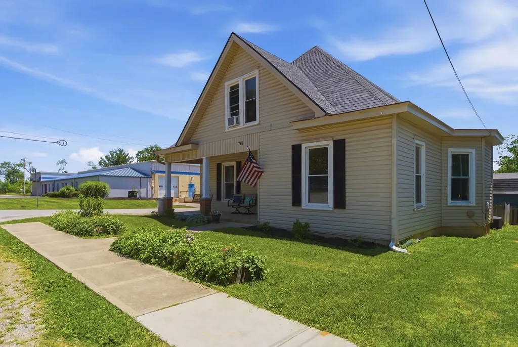 714 Clayton Avenue Georgetown KY 40324
