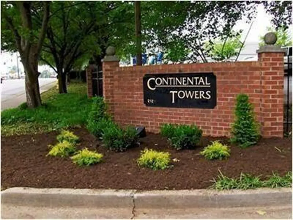 2121 Nicholasville Road Lexington KY 40503