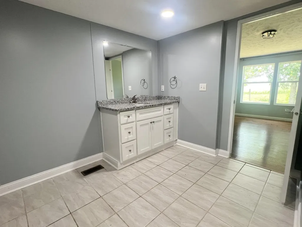 119 Chinn Lane Harrodsburg KY 40330