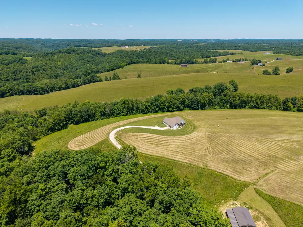 2380 Highway 976 West Liberty KY 41472