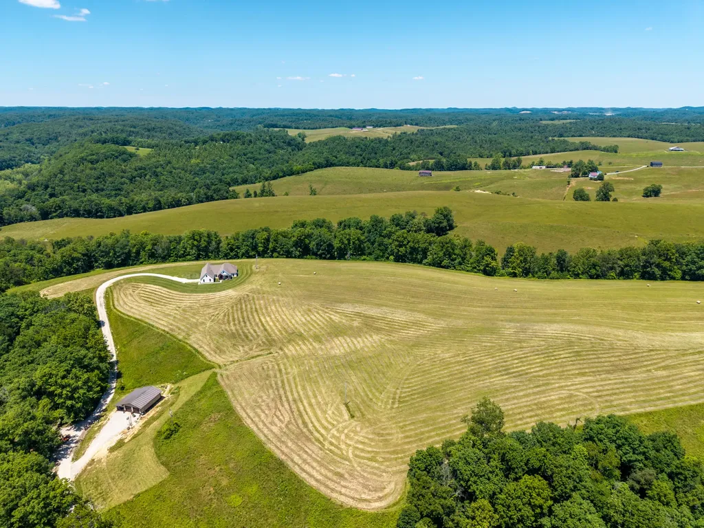 2380 Highway 976 West Liberty KY 41472