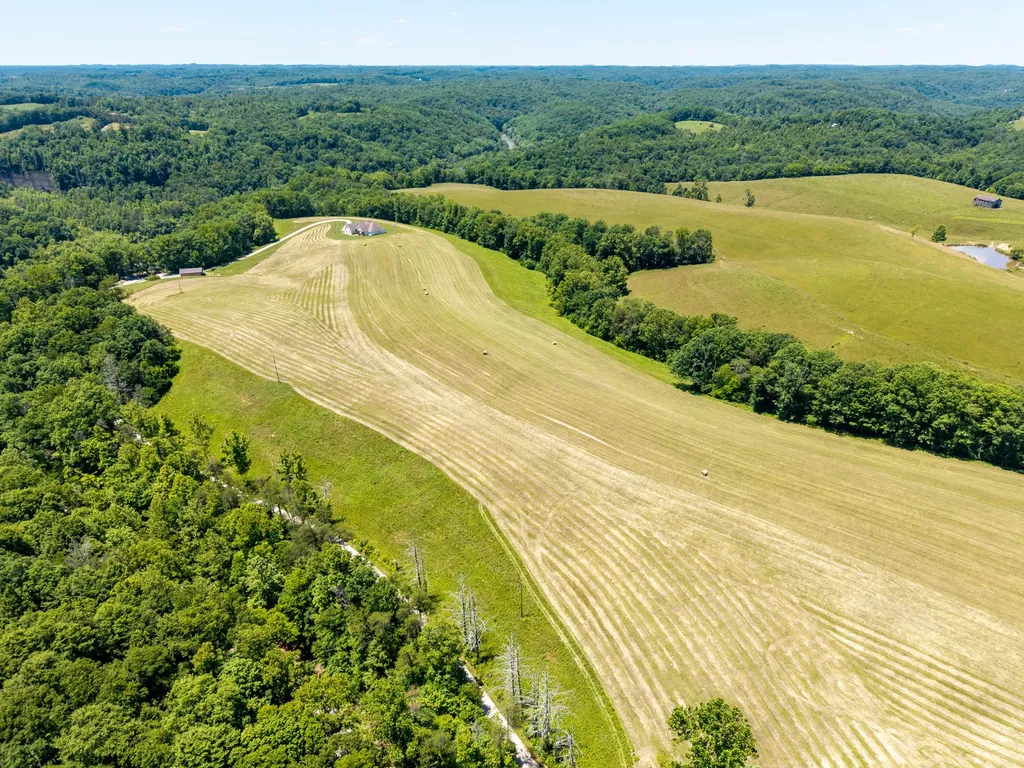 2380 Highway 976 West Liberty KY 41472