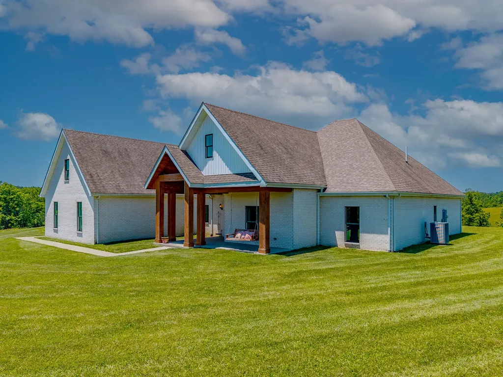 2380 Highway 976 West Liberty KY 41472