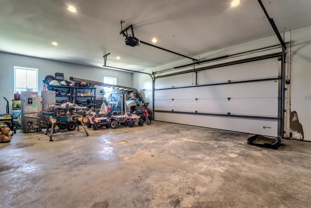 2380 Highway 976 West Liberty KY 41472