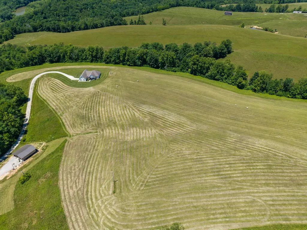 2380 Highway 976 West Liberty KY 41472