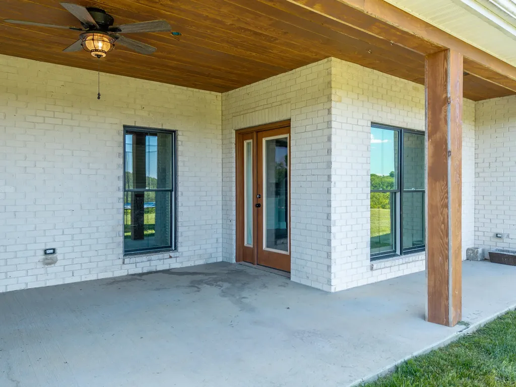 2380 Highway 976 West Liberty KY 41472