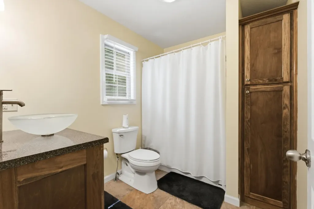 850 Cliffs Edge Road East Bernstadt KY 40729