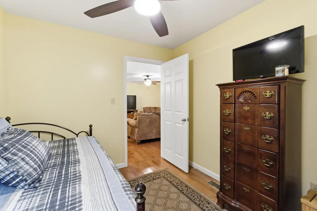 850 Cliffs Edge Road East Bernstadt KY 40729