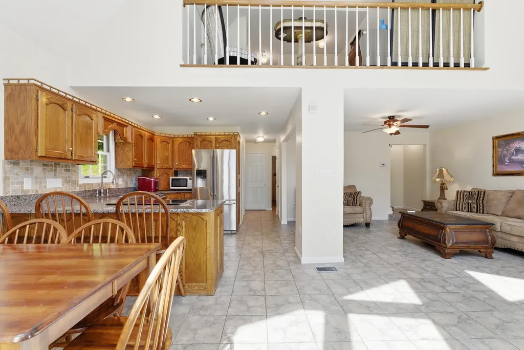 832 Cliffs Edge Road East Bernstadt KY 40729