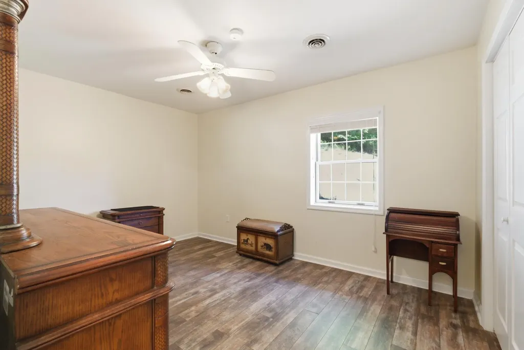 832 Cliffs Edge Road East Bernstadt KY 40729