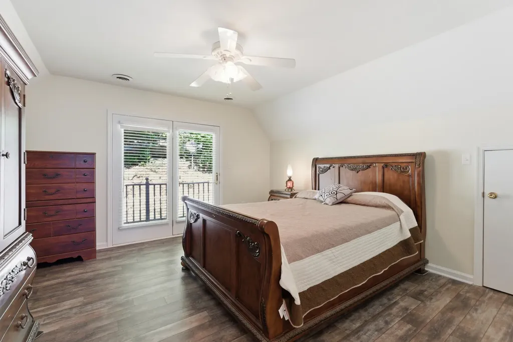832 Cliffs Edge Road East Bernstadt KY 40729