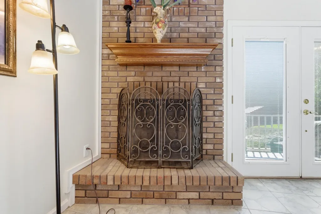 832 Cliffs Edge Road East Bernstadt KY 40729