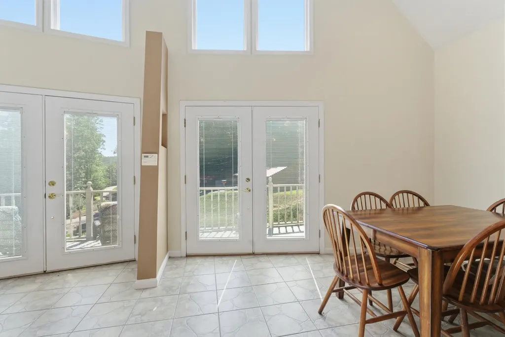 832 Cliffs Edge Road East Bernstadt KY 40729