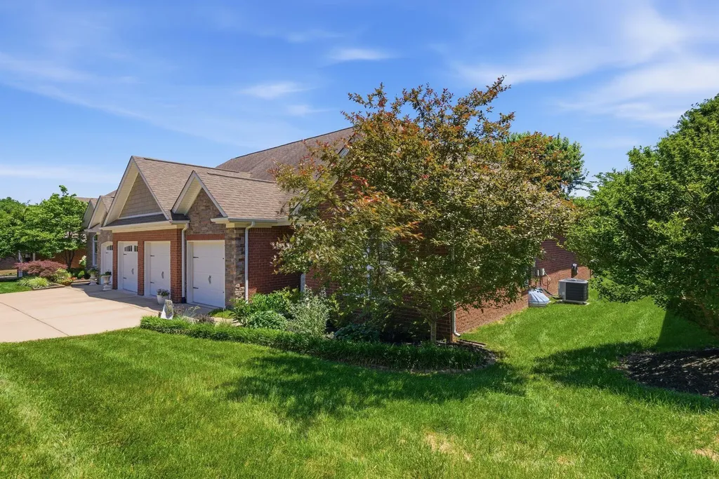 157 Riviera Drive Georgetown KY 40324
