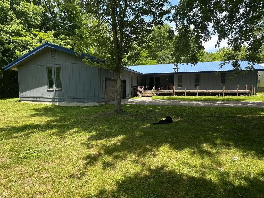 49 Moore Creek Road Fourmile KY 40939