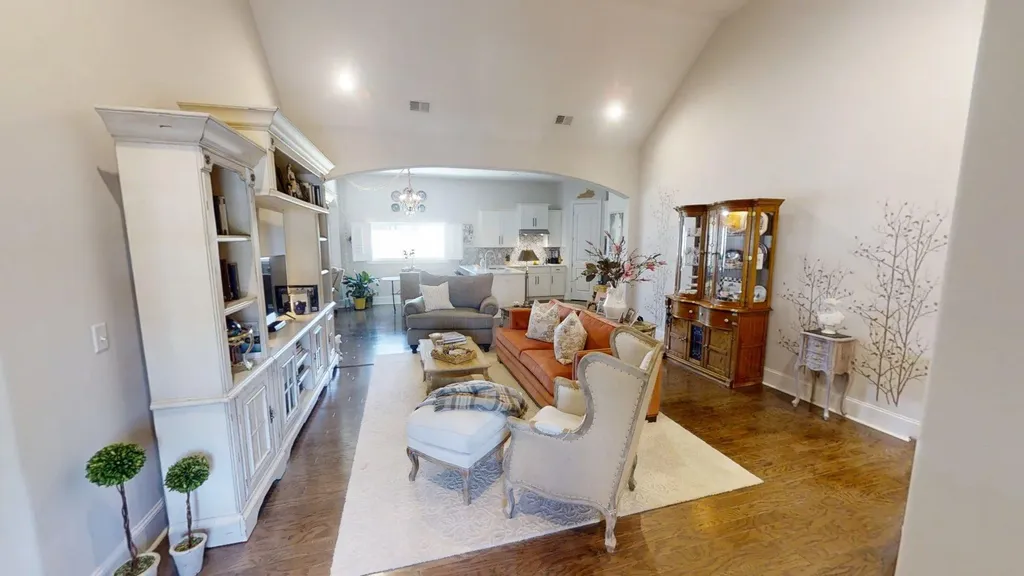 423 Houston Oaks Drive Paris KY 40361