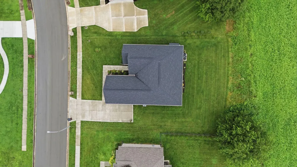 423 Houston Oaks Drive Paris KY 40361
