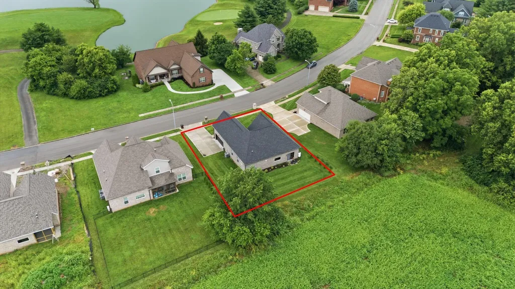 423 Houston Oaks Drive Paris KY 40361