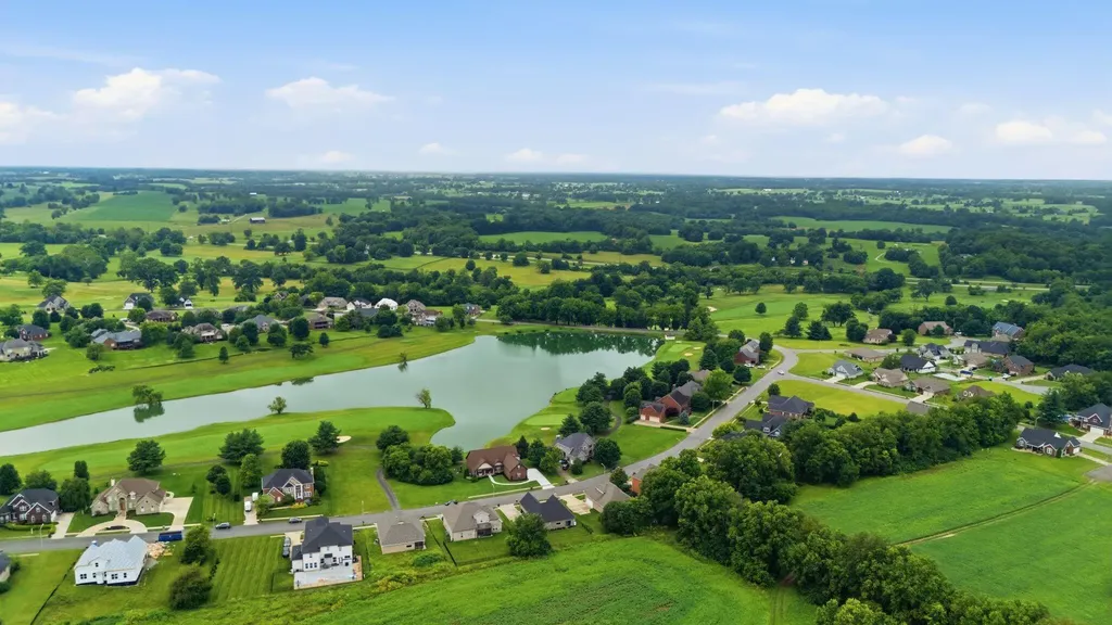 423 Houston Oaks Drive Paris KY 40361
