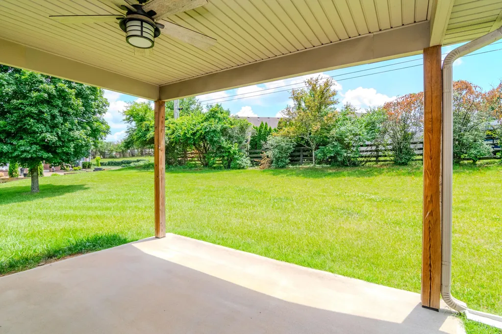209 Squires Way Nicholasville KY 40356