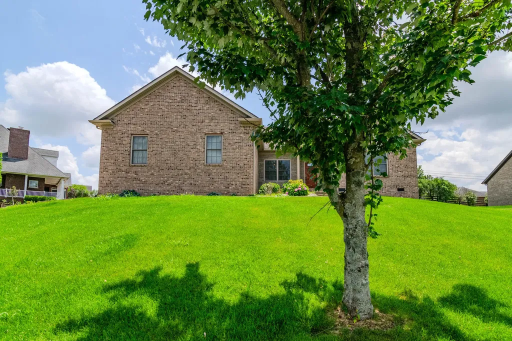 209 Squires Way Nicholasville KY 40356