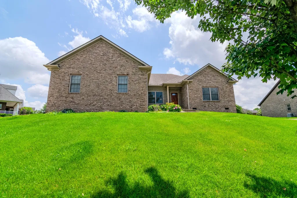 209 Squires Way Nicholasville KY 40356
