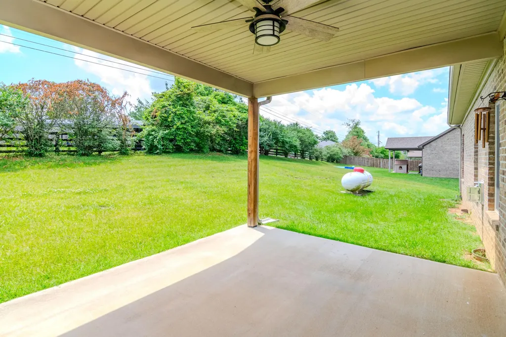 209 Squires Way Nicholasville KY 40356