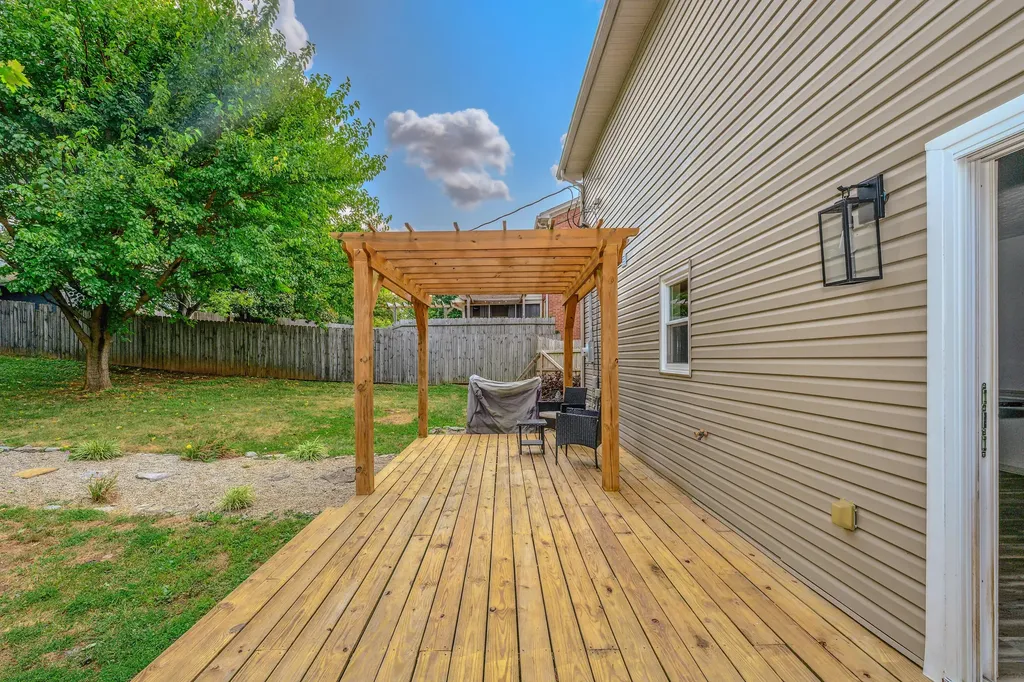 119 Applegrove Drive Nicholasville KY 40356