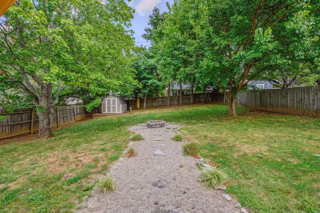 119 Applegrove Drive Nicholasville KY 40356