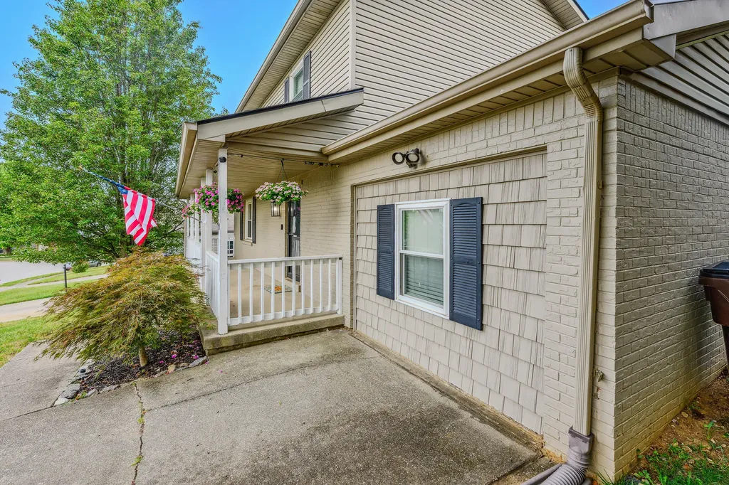 119 Applegrove Drive Nicholasville KY 40356
