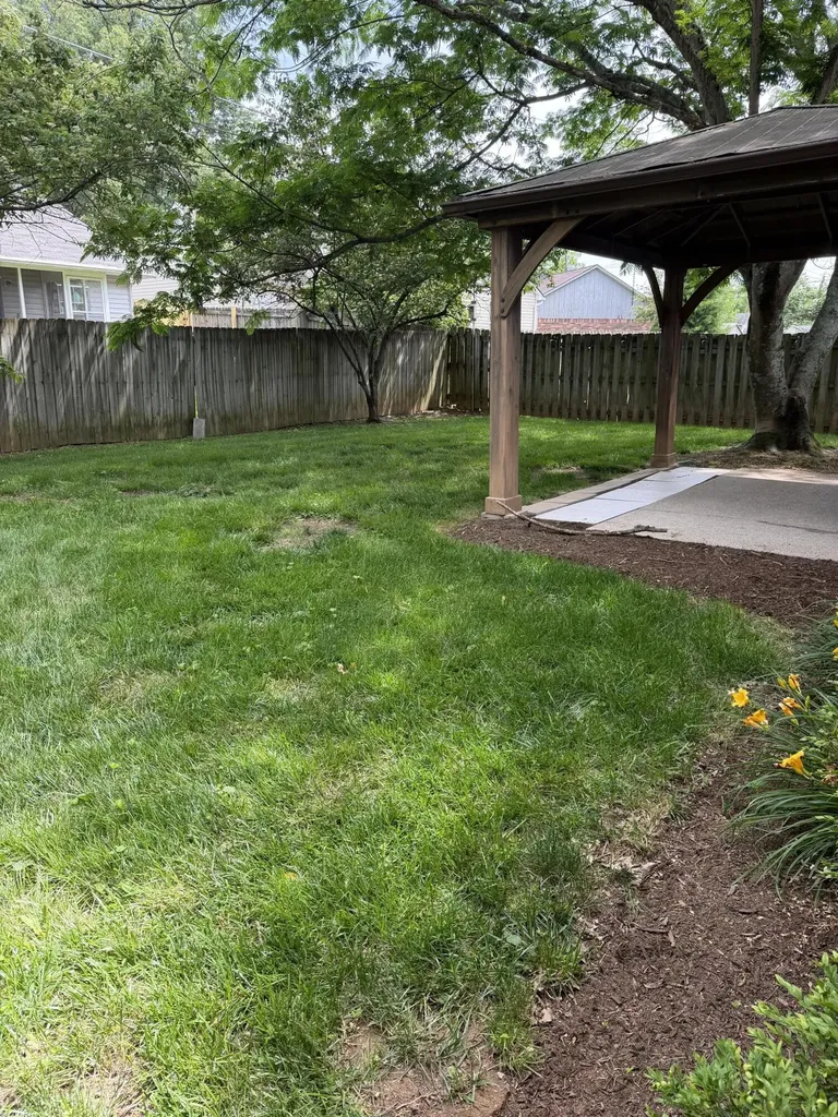 4004 Weber Way Lexington KY 40514