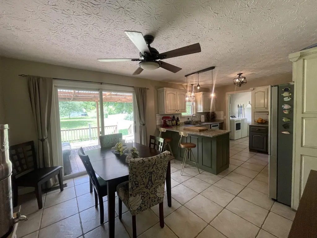 1153 Key 718 Flat Lick KY 40935