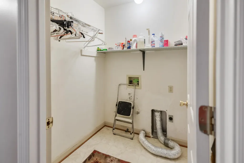 520 Ridgewater Court Lexington KY 40515