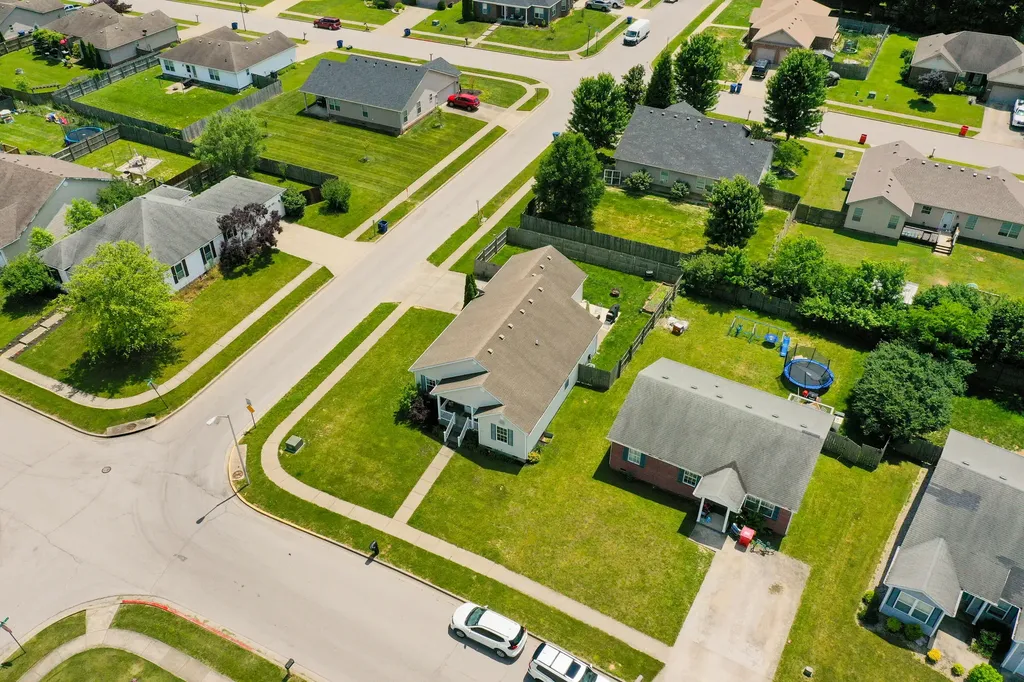 322 Village Drive Berea KY 40403