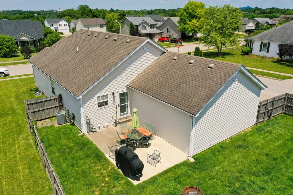 322 Village Drive Berea KY 40403