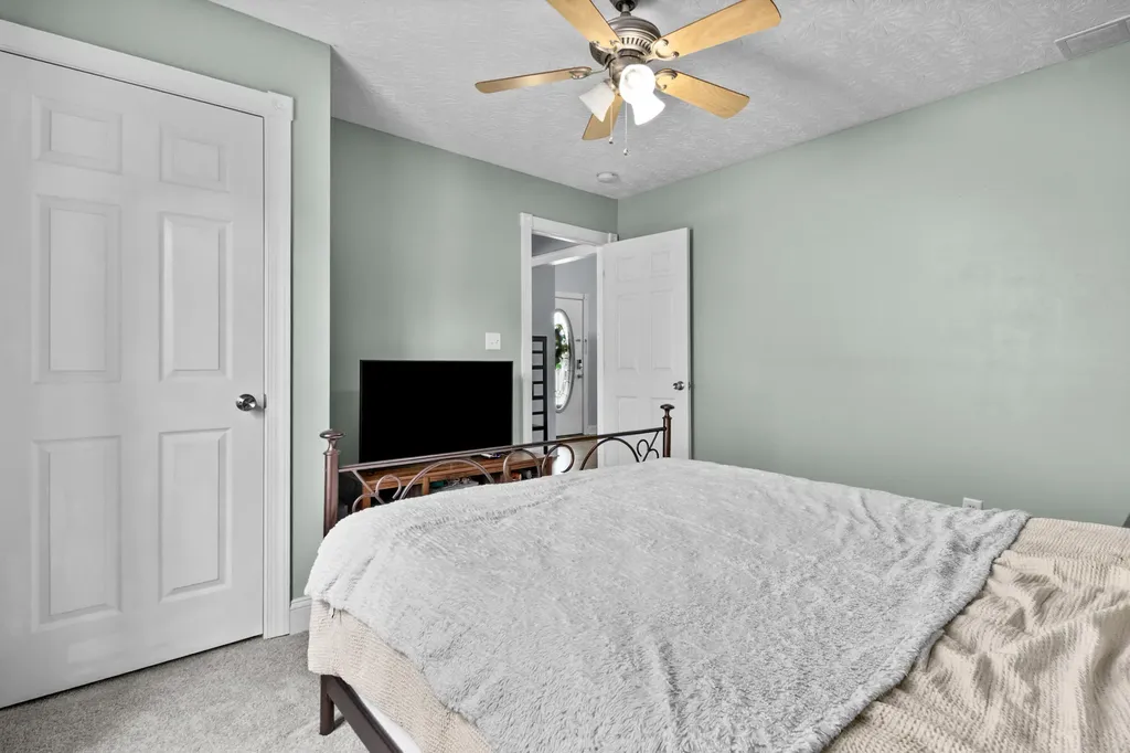 322 Village Drive Berea KY 40403