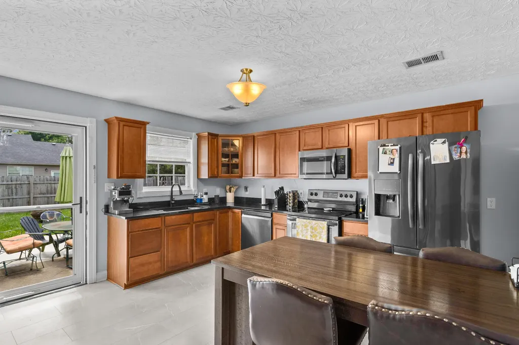 322 Village Drive Berea KY 40403