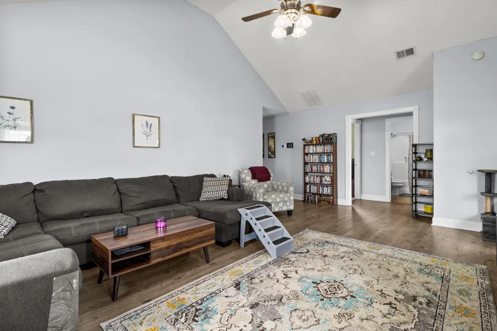 322 Village Drive Berea KY 40403