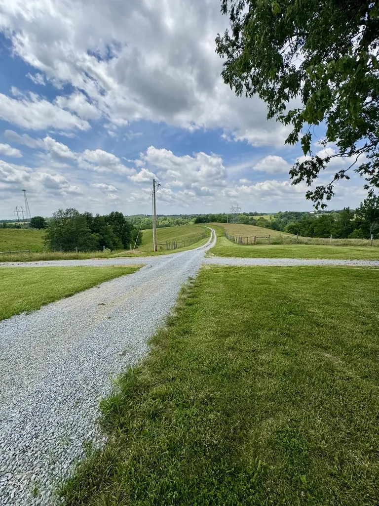 2475 Gravel Road Carlisle KY 40311