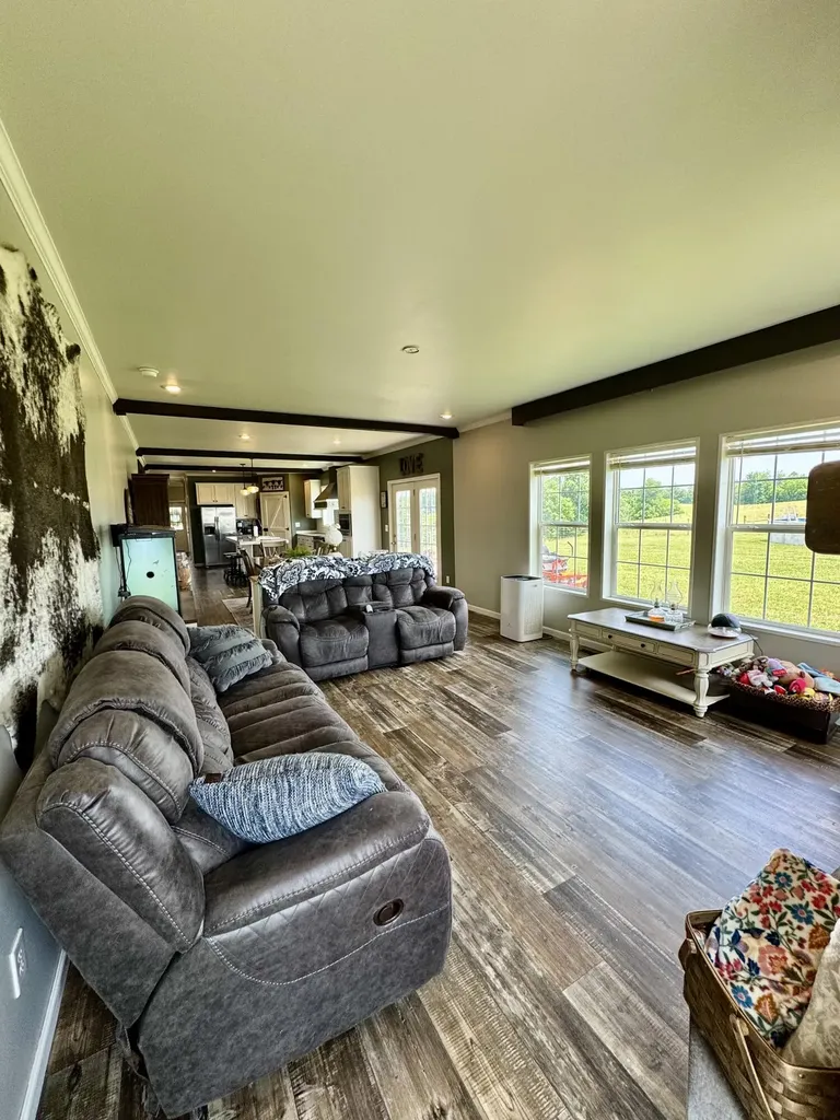 2475 Gravel Road Carlisle KY 40311