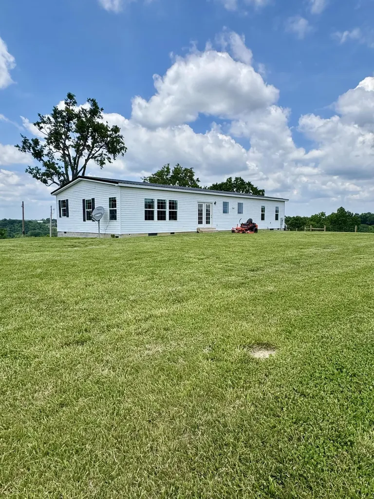 2475 Gravel Road Carlisle KY 40311