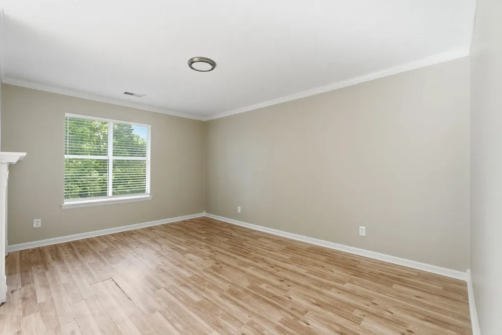 421 Redding Road Lexington KY 40517