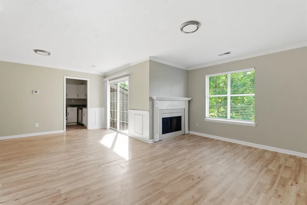 421 Redding Road Lexington KY 40517