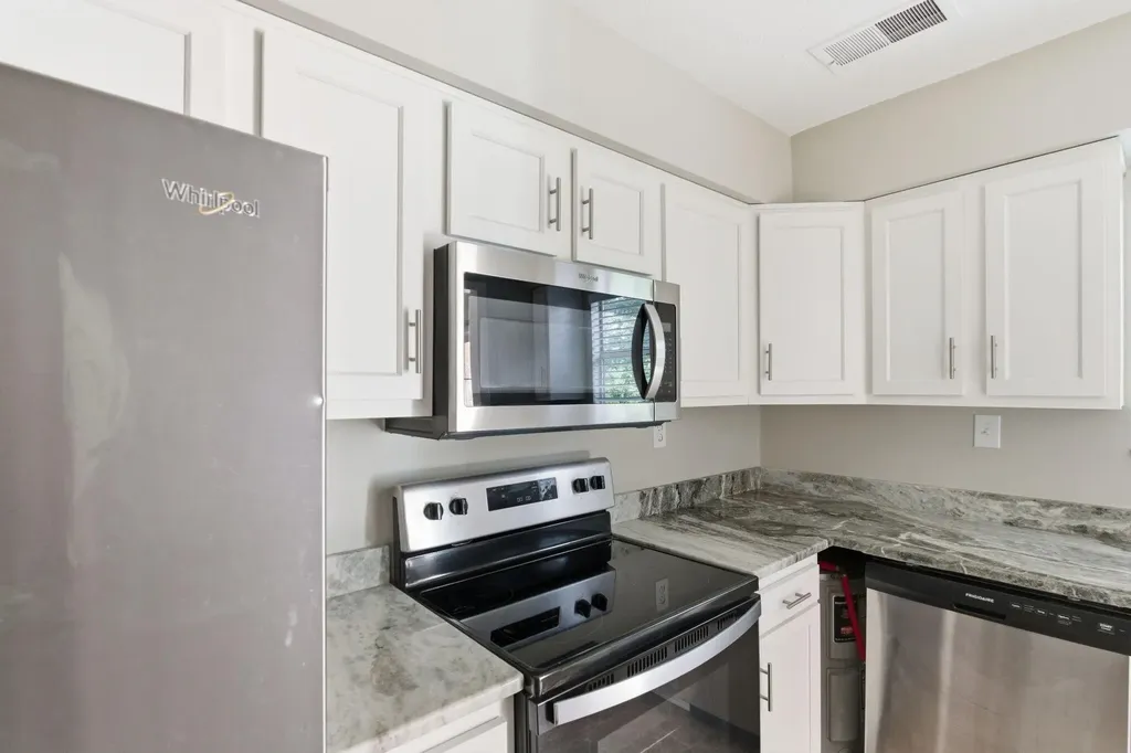 421 Redding Road Lexington KY 40517
