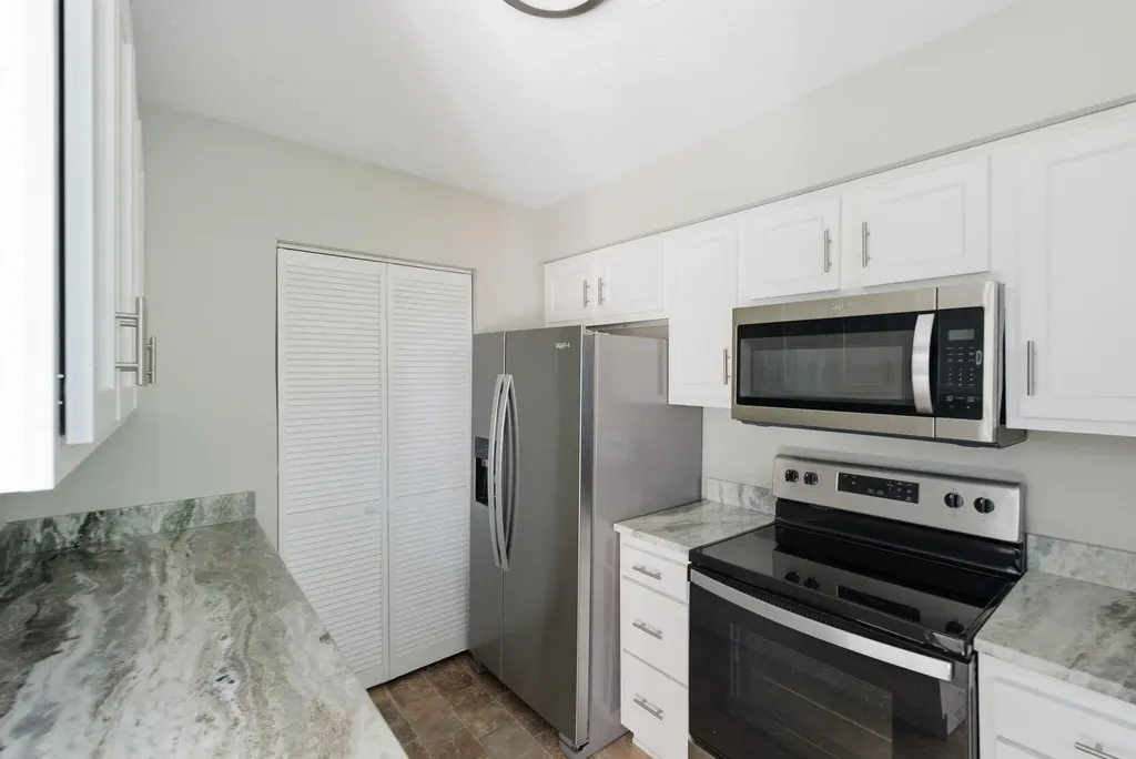 421 Redding Road Lexington KY 40517