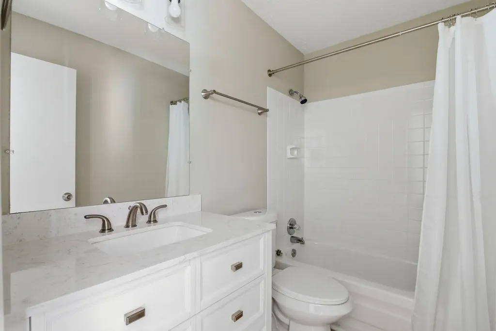 421 Redding Road Lexington KY 40517