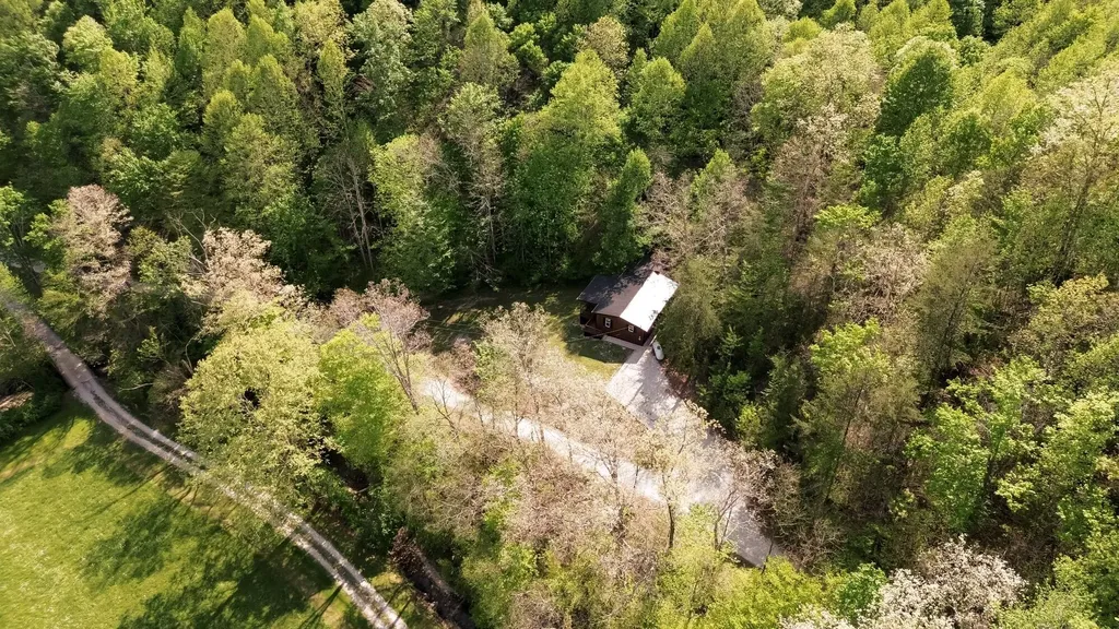 282 Major Wilhoit Road Frenchburg KY 40322
