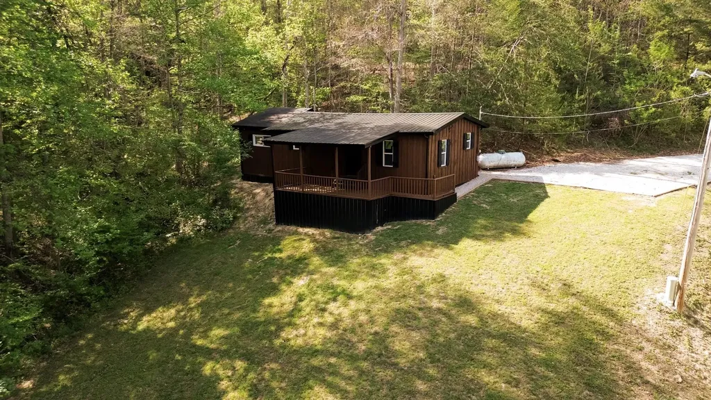 282 Major Wilhoit Road Frenchburg KY 40322