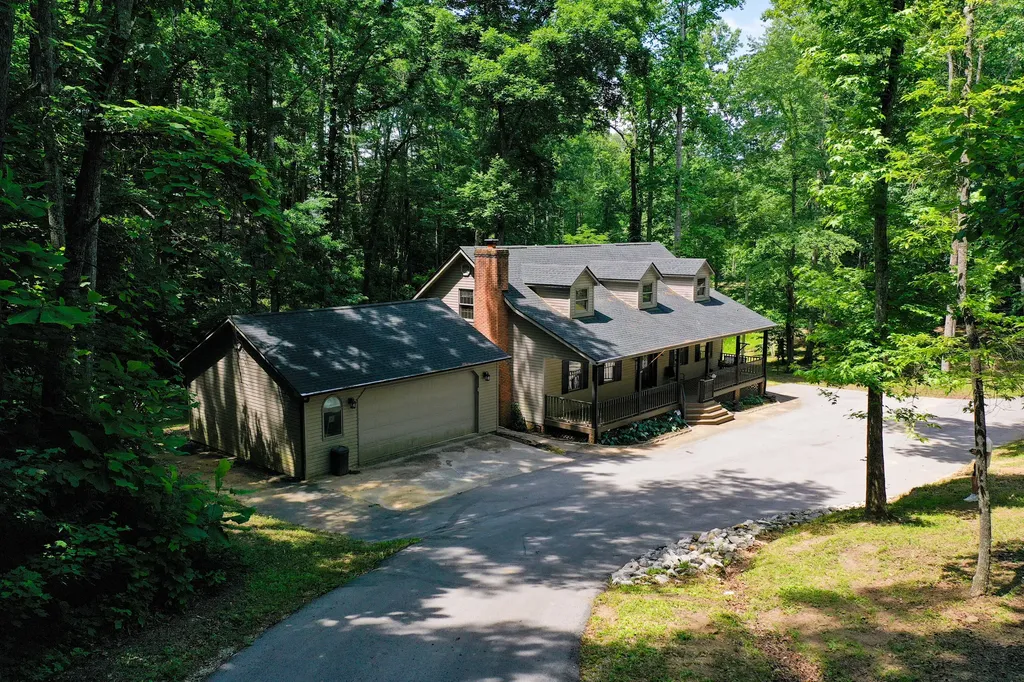 51 Tamarack Trace London KY 40741